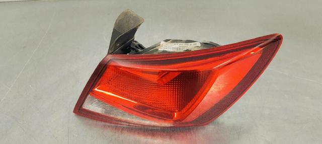 VAG 5F0945096D Piloto trasero exterior derecho  disponible Lugo