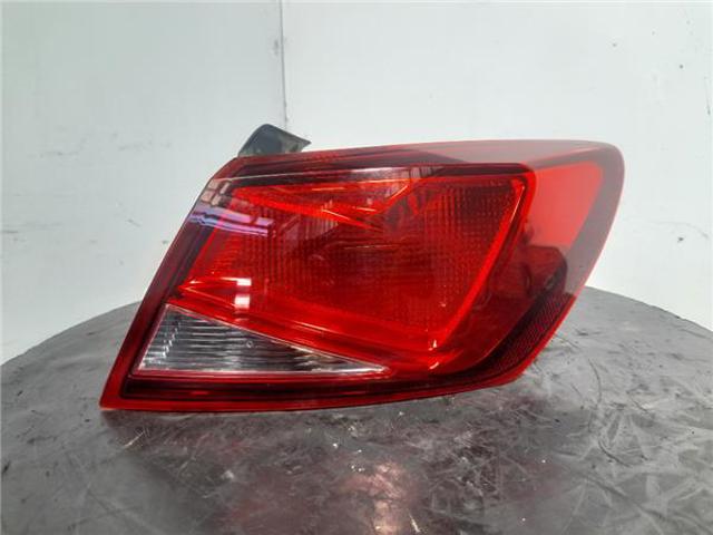 VAG 5F0945096D Piloto trasero exterior derecho  disponible Lugo