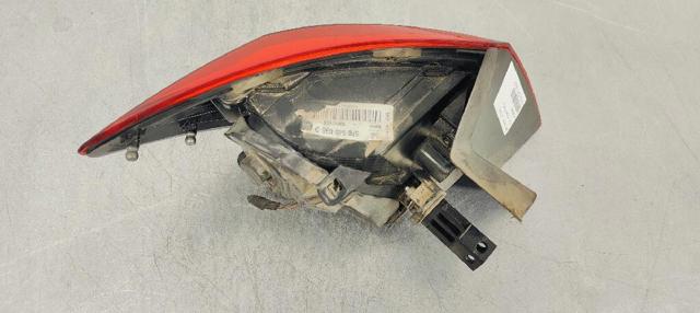 VAG 5F0945096D Piloto trasero exterior derecho  disponible Valladolid