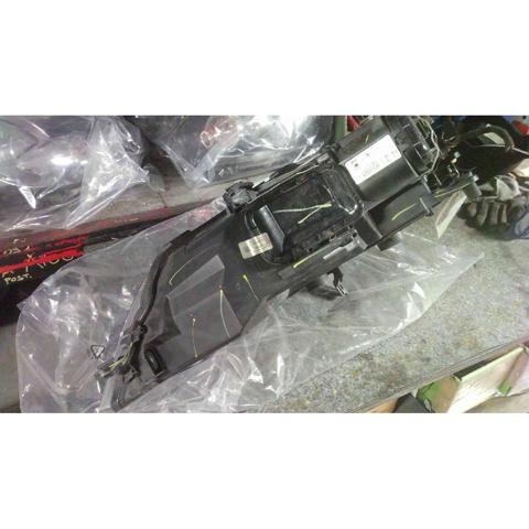 VAG 5F1941006A Faro derecho  en stock Valencia