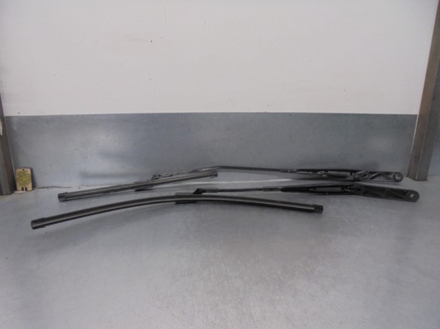 5F1955409 Brazo del limpiaparabrisas  en stock Granada