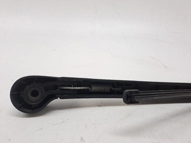 5F3955707 Brazo del limpiaparabrisas trasero  disponible Utrera