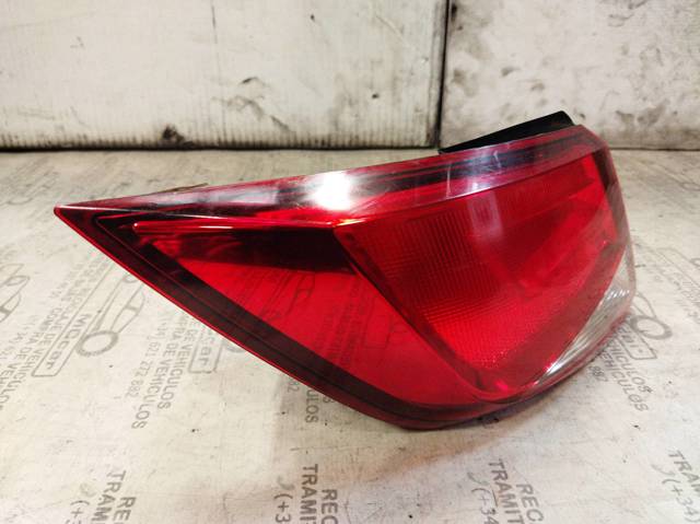 5F9945095 VAG Piloto trasero exterior izquierdo  en stock Gandía