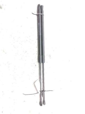 5FA827550C Amortiguador de la tapa del maletero  comprar en Pontevedra
