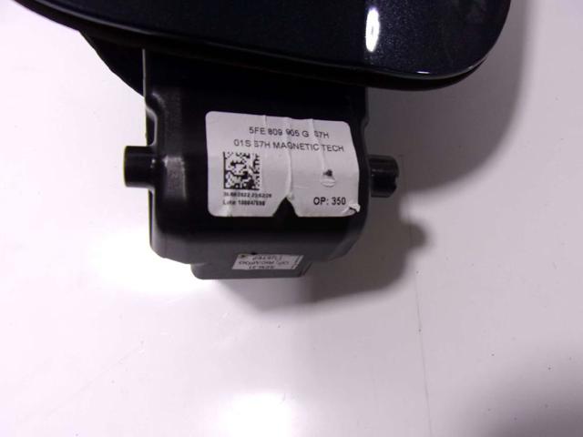 Tapa exterior de tanque combustible Seat Leon  (2020-2026)