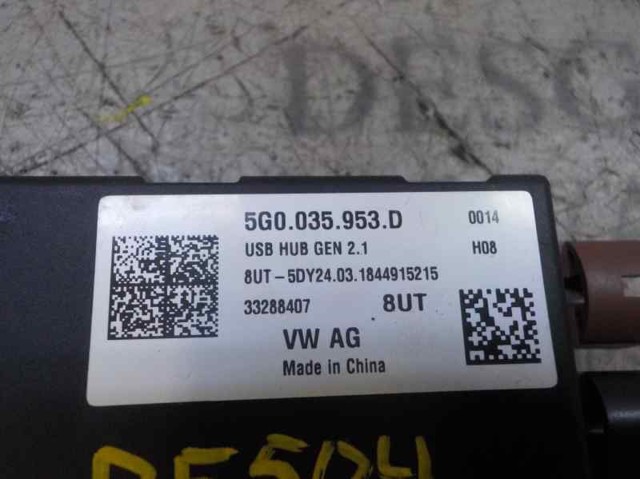 5G0035953D VAG Concentrador USB  disponible Ourense