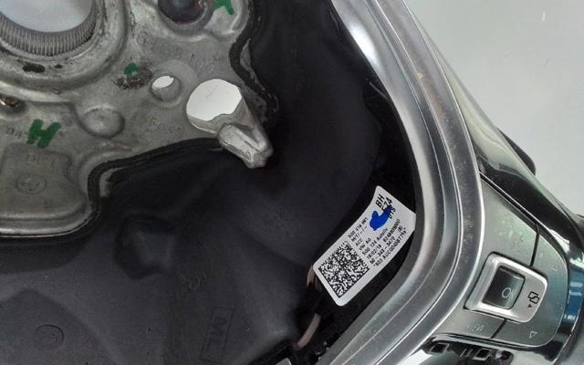 Volante multifuncion Volkswagen Passat familiar comprar en España