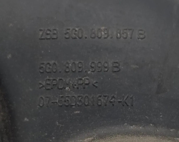VAG 5G0809999 Boca de llenado del depósito de combustible comprar Pamplona