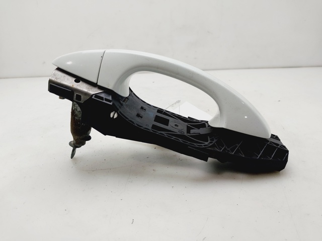 5G0837205N Manija exterior trasera izquierda  disponible Burgos
