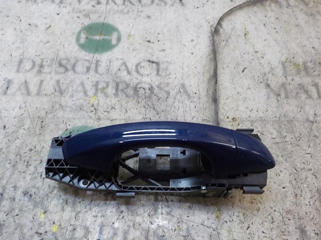 5G0837206NGRU VAG Manija exterior derecha de puerta trasera  en stock Huelva
