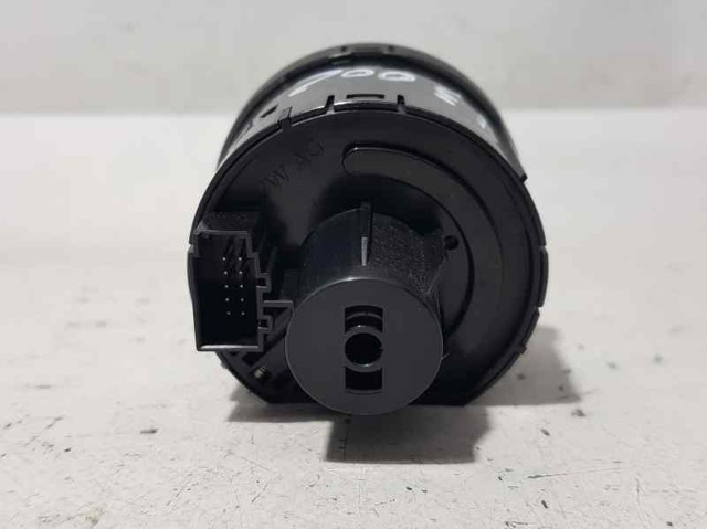 5G0941431AF Interruptor de luces en el tablero  disponible Burgos