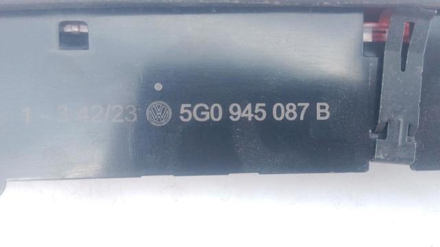 5G0945087B Luz de freno trasera adicional  disponible Utrera