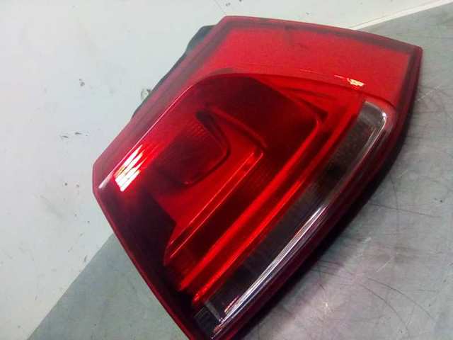 5G0945096M VAG Piloto trasero exterior derecho  en stock Huelva