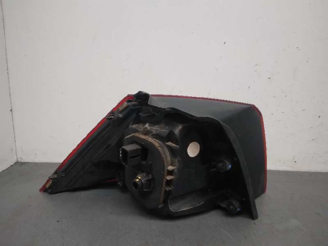 VAG 5G0945208 Piloto trasero exterior derecho comprar Tarragona
