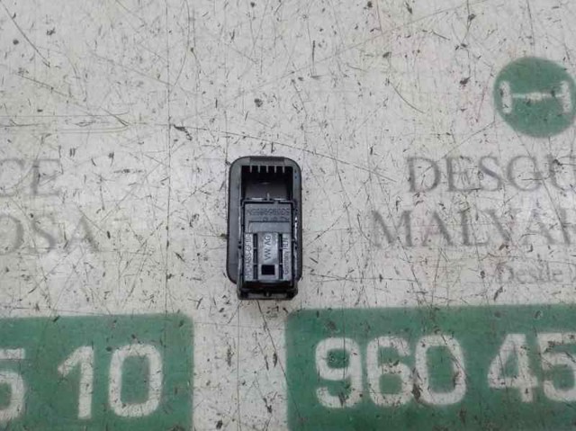 VAG 5G0959855KWHS Botón de encendido del motor del elevalunas delantero derecho  comprar en Murcia