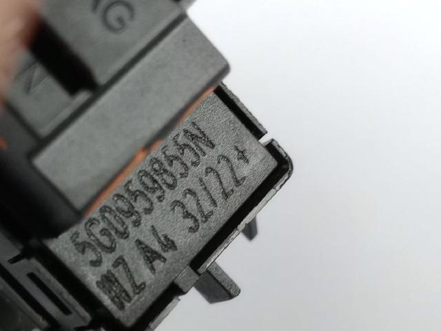 5G0959855N Interruptor de elevalunas delantera izquierda  en stock Granada