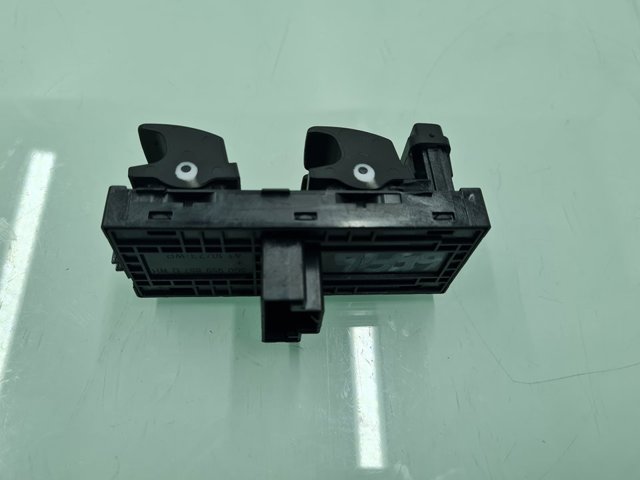 VAG 5G0959857D Interruptor de elevalunas delantera izquierda  en stock Terrassa