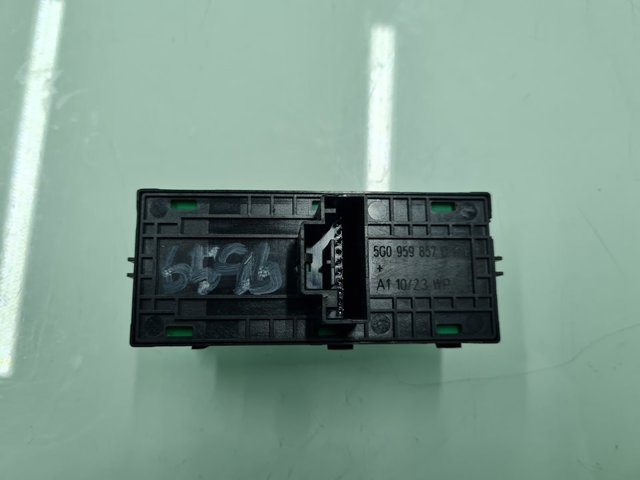 VAG 5G0959857D Unidad de control de elevalunas delantera izquierda  disponible España