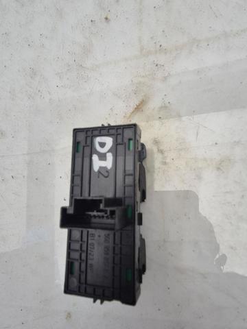 VAG 5G0959857EWZU Interruptor de elevalunas delantera izquierda  en stock Salamanca