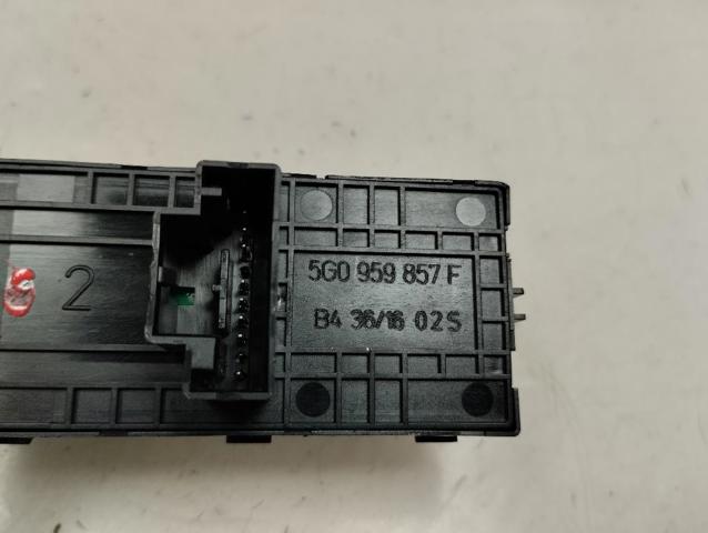 VAG 5G0959857F Unidad de control de elevalunas delantera izquierda  disponible Lugo