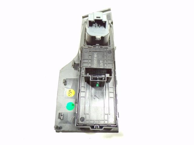 5G0959857FWHS VAG Interruptor de elevalunas delantera izquierda  en stock Huelva