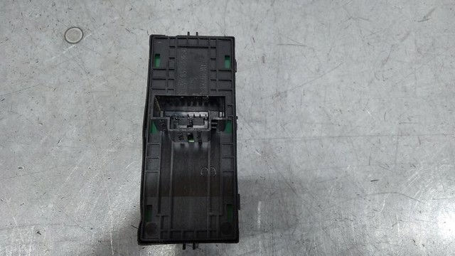 VAG 5G0959857G Interruptor de elevalunas delantera izquierda comprar Tarragona