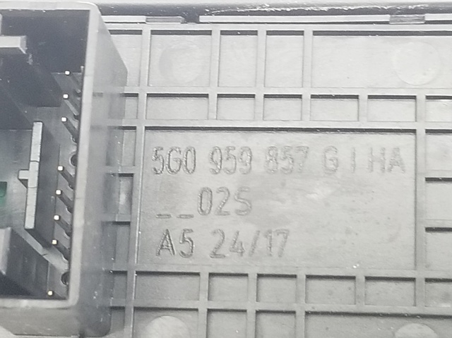 5G0959857G VAG Interruptor de elevalunas delantera izquierda  en stock Córdoba