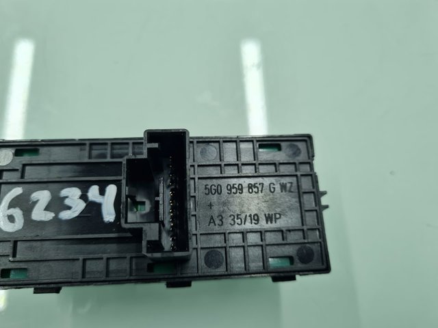 VAG 5G0959857G Interruptor de elevalunas delantera izquierda comprar Tarragona