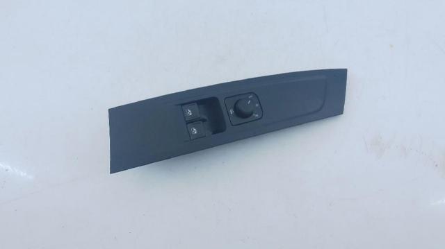 Unidad de control elevalunas delantera izquierda 5G0959858D VAG