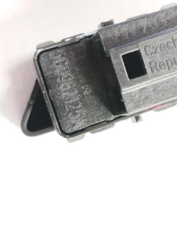 5G0962125A VAG Botón de bloqueo de puertas  disponible Vigo