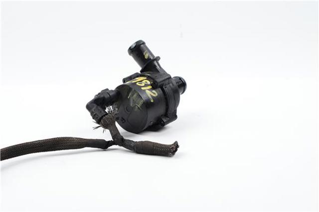 VAG 5G0965567 Bomba de agua eléctrica auxiliar  en stock Salamanca