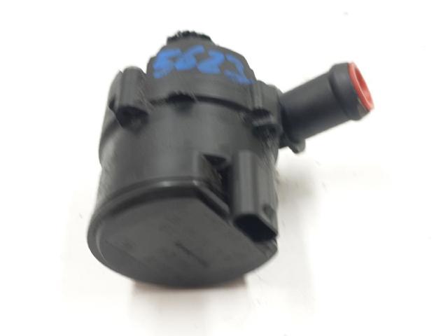 5G0965567 Bomba de agua eléctrica auxiliar  disponible Málaga