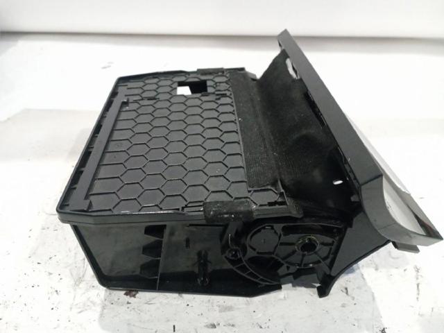 5G1863391 VAG Cenicero de la consola central  comprar en Oviedo