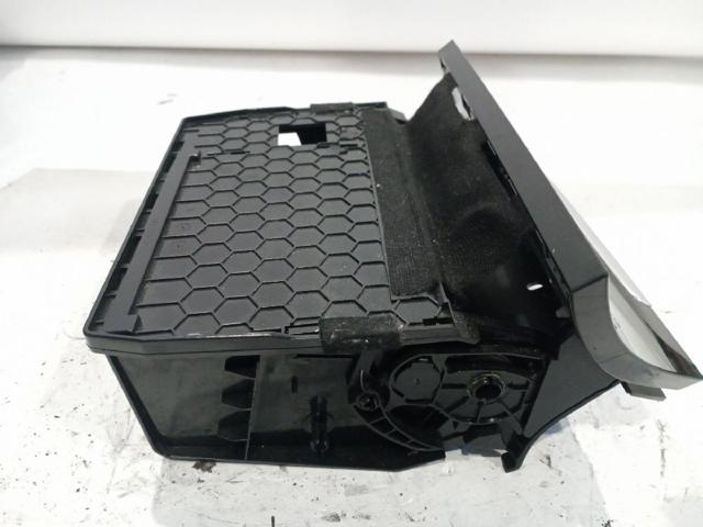 5G1863391 VAG Cenicero de la consola central comprar Alcalá