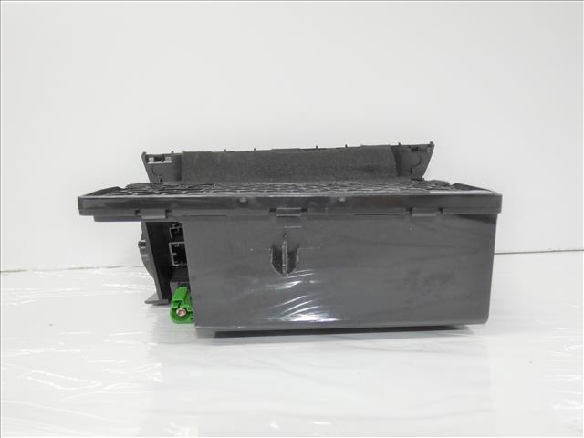 5G1863391 Cenicero de la consola central comprar Almería