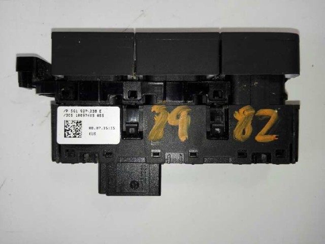 5G1927238E Bloque de botones de la consola central  disponible Burgos