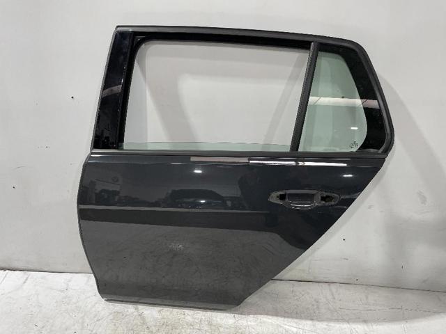 VAG 5G4833055AC Puerta trasera izquierda  en stock Terrassa