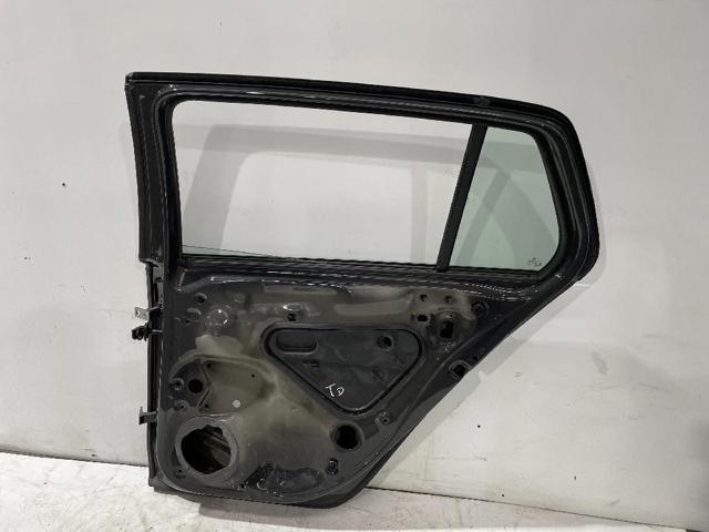 VAG 5G4833056AC Puerta trasera derecha  disponible Valladolid