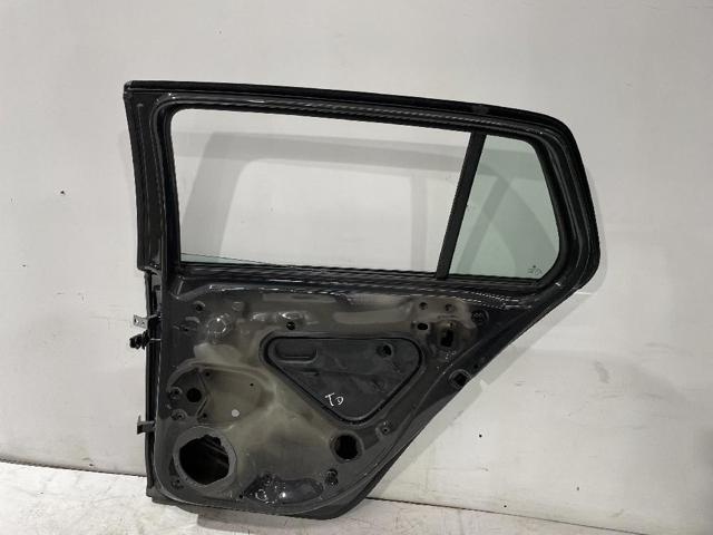 VAG 5G4833056AC Puerta trasera derecha comprar Tarragona