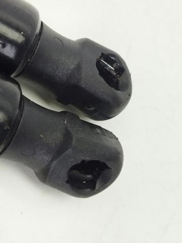 5G6827550G Amortiguador de la tapa del maletero  comprar en Reus