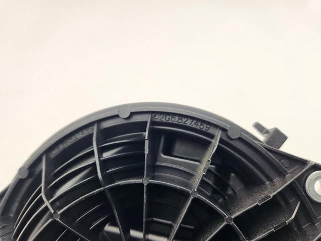 VAG 5G9827469D Tirador de puerta de maletero exterior  en stock Valencia