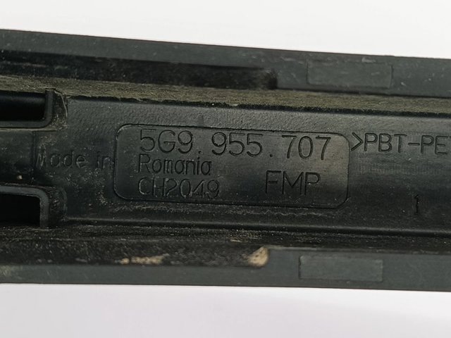5G9955707 VAG Brazo del limpiaparabrisas trasero  disponible Ourense