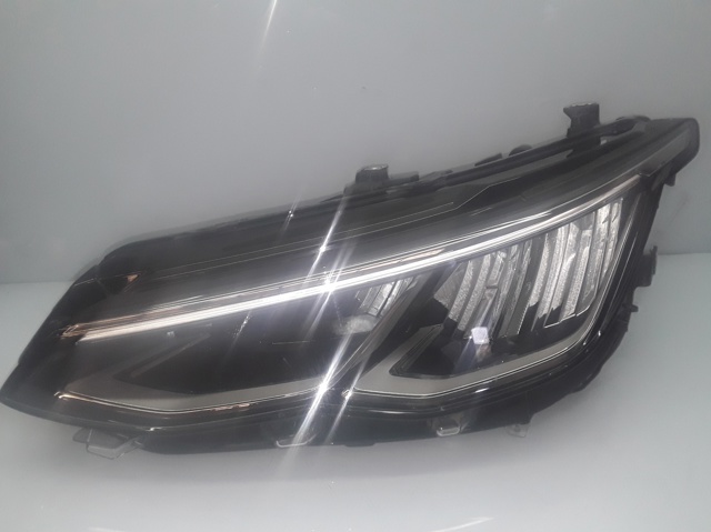 Faro izquierdo Volkswagen Golf 8 CD1, DA1