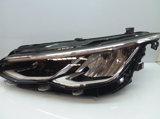 Faro izquierdo Volkswagen Golf 8 CD1, DA1
