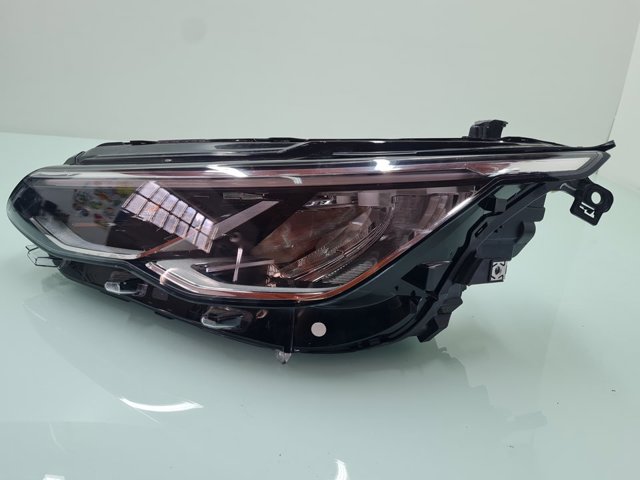 Comprar Faro delantero izquierdo Golf VIII CD1, DA1