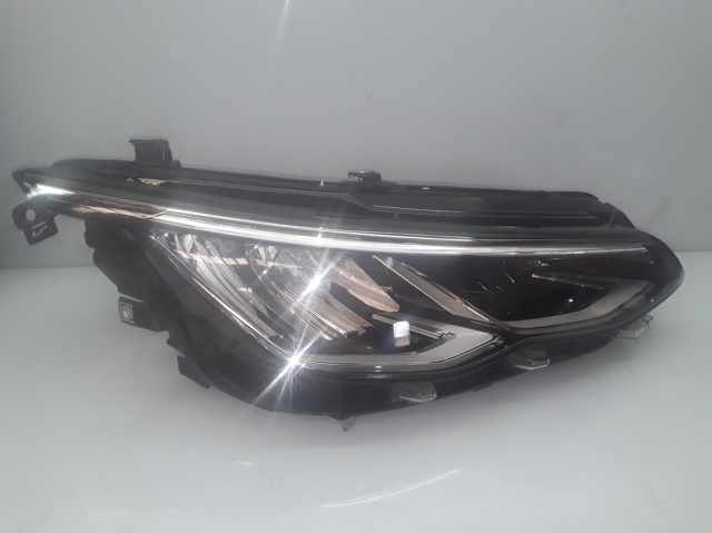 Faro derecho para Volkswagen Golf CD1, DA1