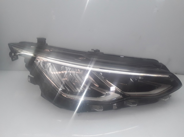 Precio del repuesto Faro delantero derecho Golf VIII hatchback