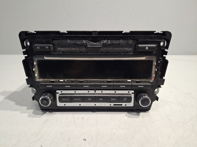 VAG 5J0035161E Radio AM/FM  comprar en Albacete