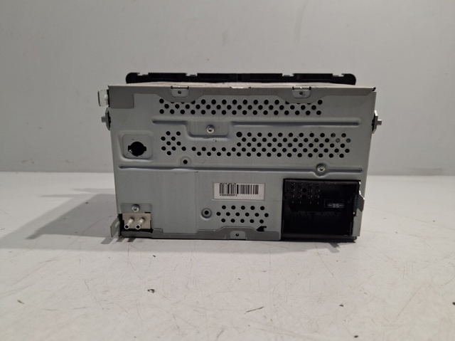 VAG 5J0035161E Radio  en stock Terrassa