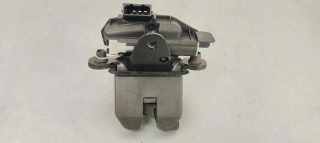 5J0827501B Cerradura de tapa de maletero  disponible Utrera